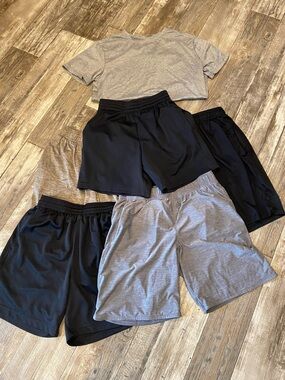 Men's Performance Mesh Shorts - Black & Gray